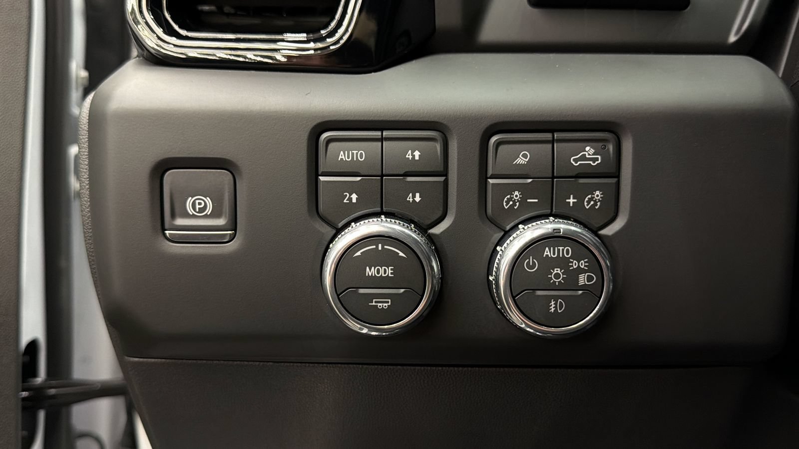 Used 2026 GMC Sierra 1500 AT4 w/ AT4 Premium Package AWD/4WD image 31