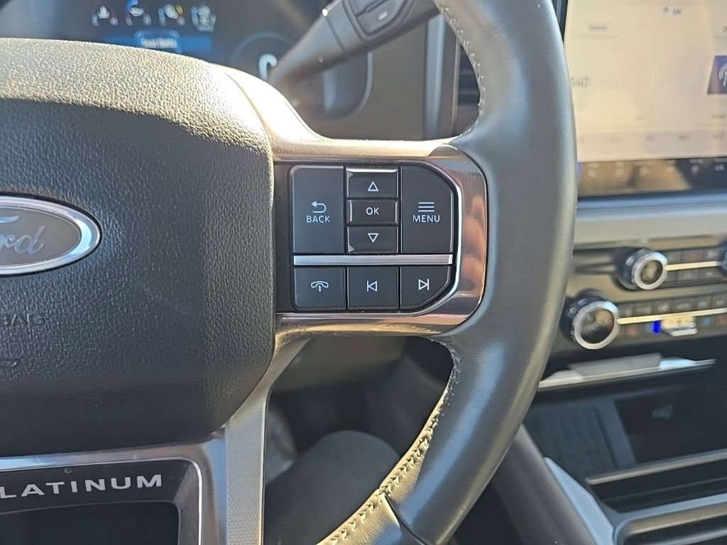 Used 2025 Ford F350 Platinum w/ Platinum Plus Package AWD/4WD image 16