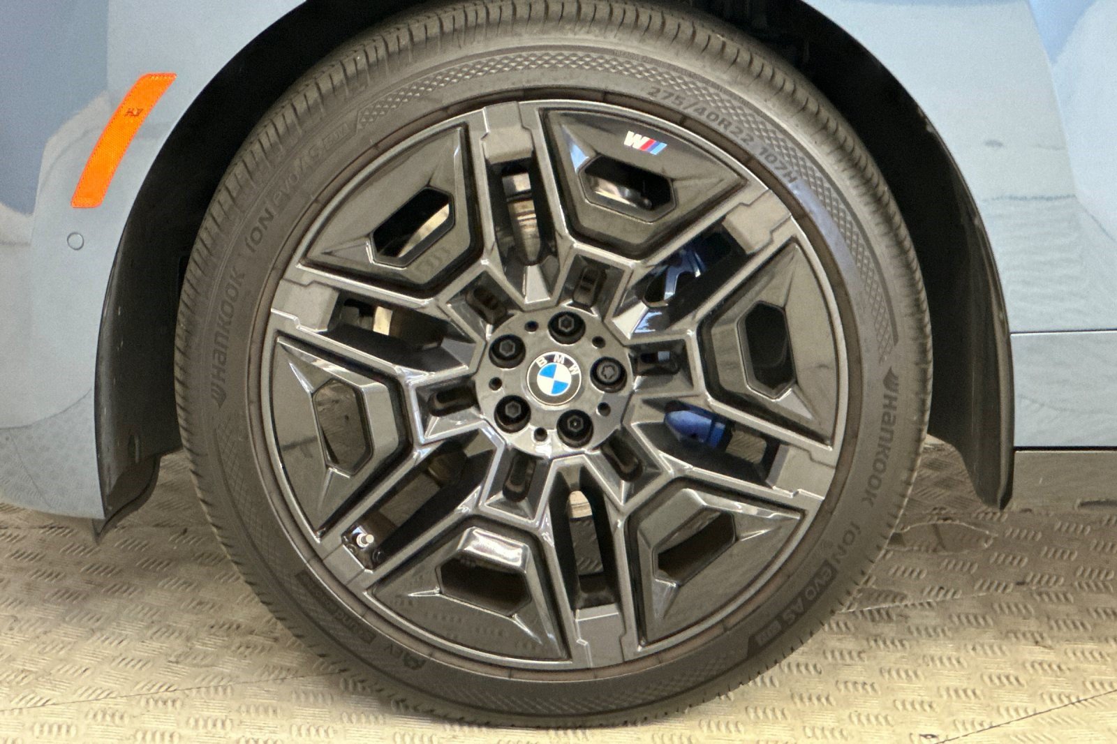 Used 2026 BMW iX xDrive60 w/ M Sport Package AWD/4WD image 12