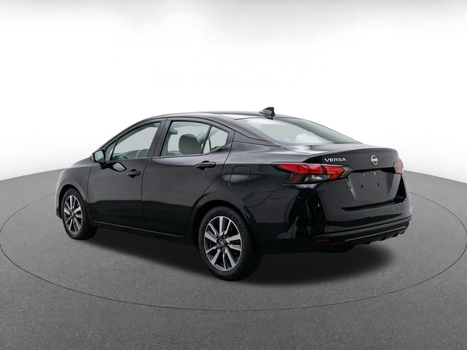 Used 2025 Nissan Versa SV FWD image 6