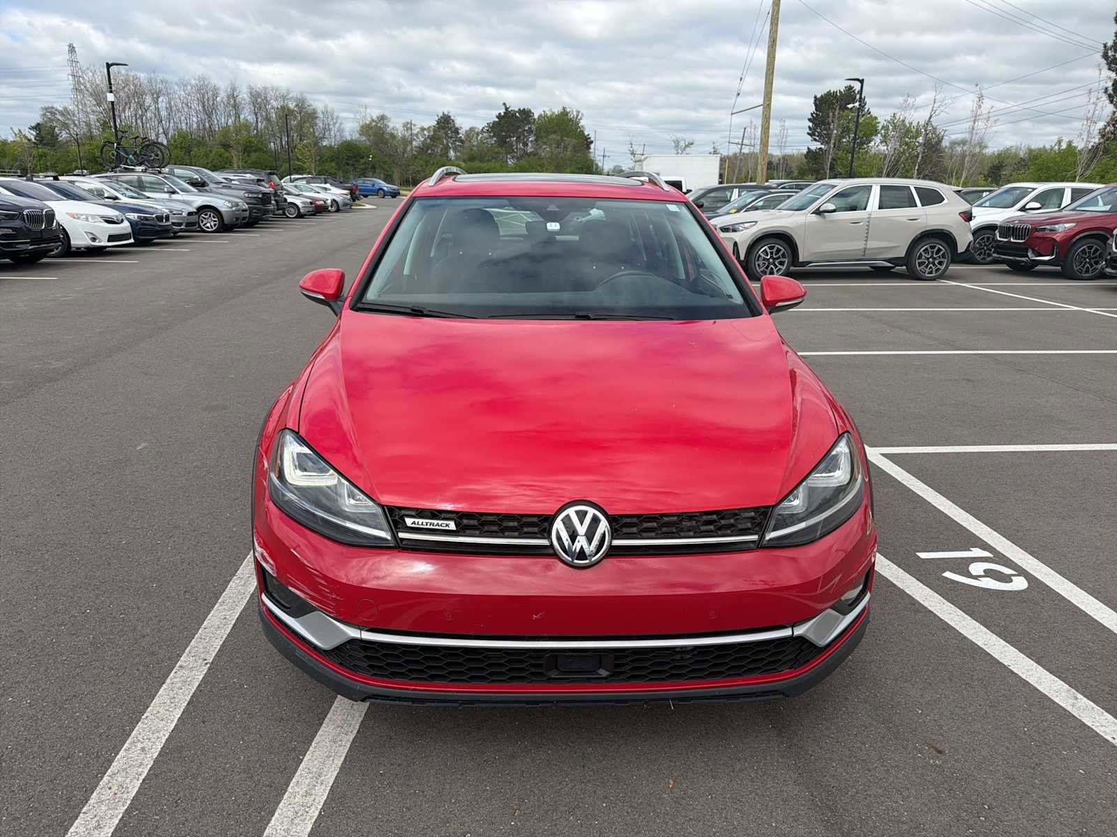 Used 2017 Volkswagen Golf Alltrack SEL AWD/4WD image 2