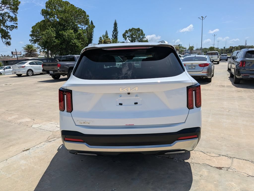 Certified 2026 Kia Sorento S FWD image 7