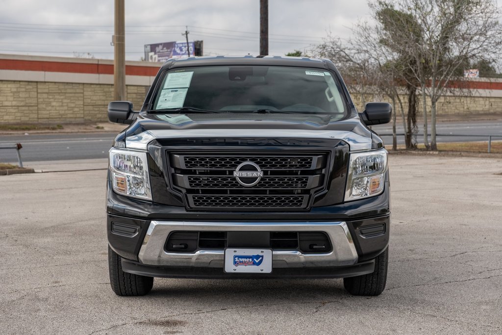 Used 2023 Nissan Titan SV w/ Accessory Utility Package image 2