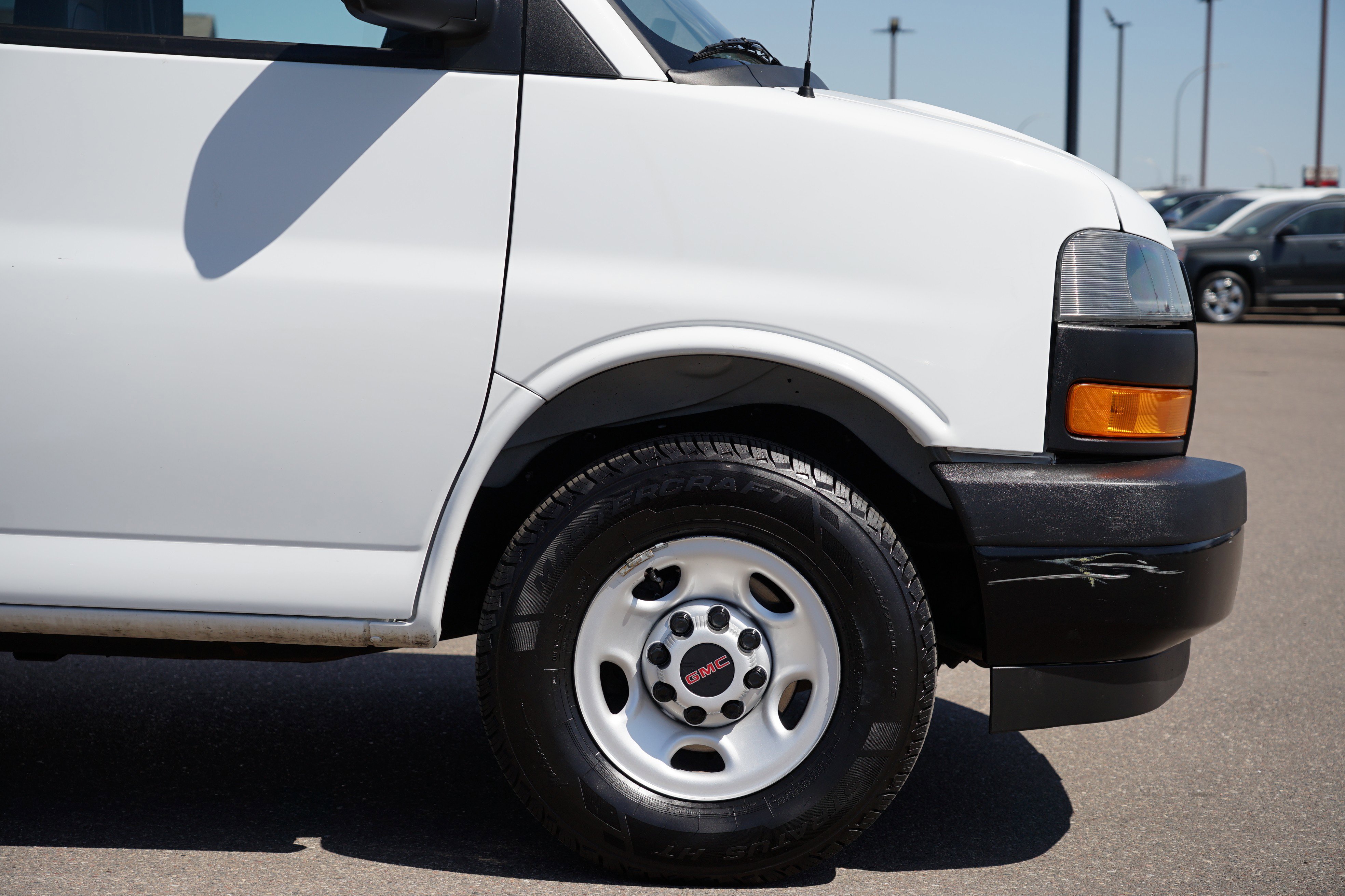 Used 2020 GMC Savana 3500 LS image 10