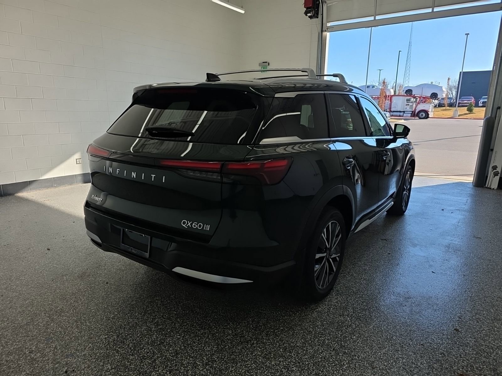 New 2026 INFINITI QX60 Luxe w/ Cargo Package AWD/4WD image 5