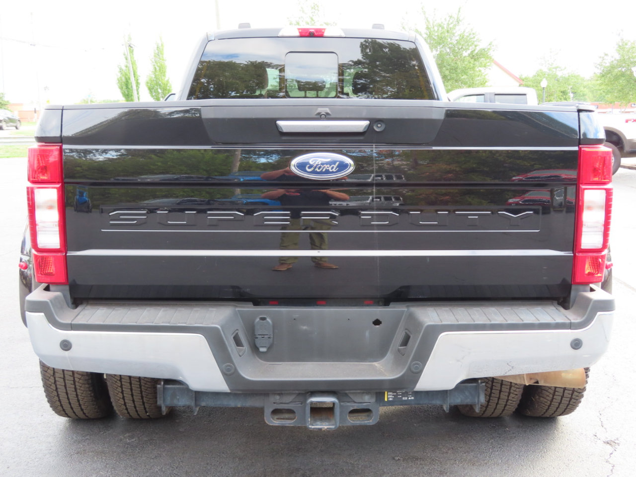 Used 2022 Ford F350 XLT w/ XLT Premium Package image 5