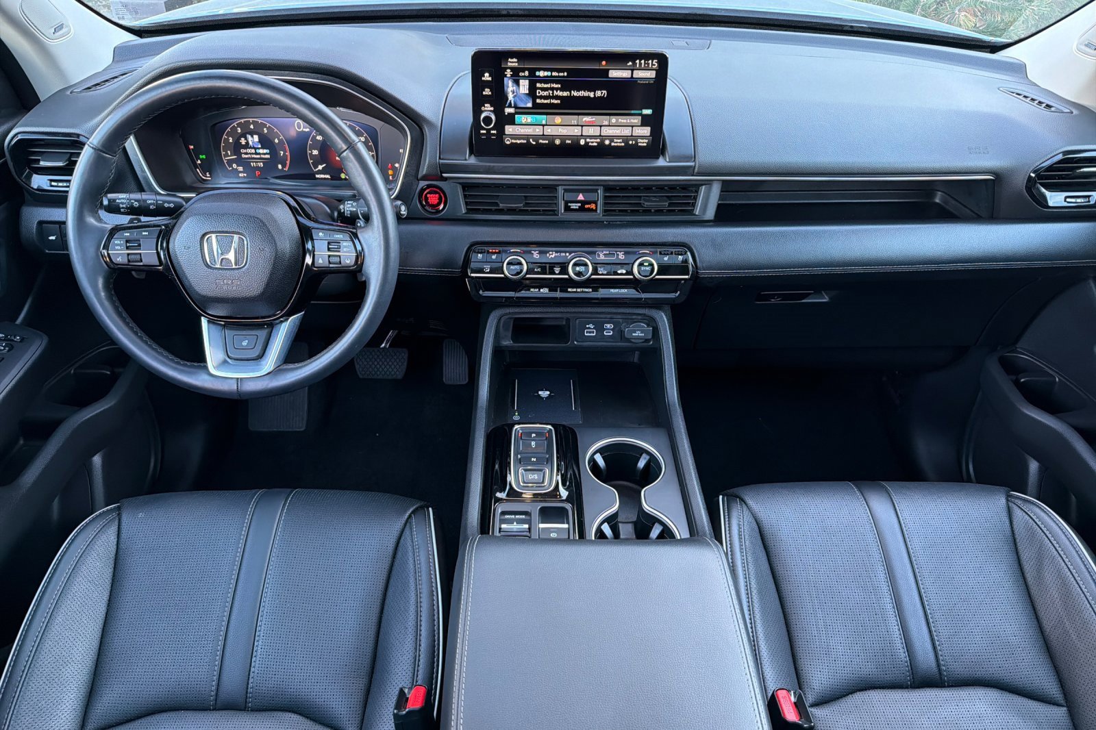 Used 2023 Honda Pilot Elite image 18