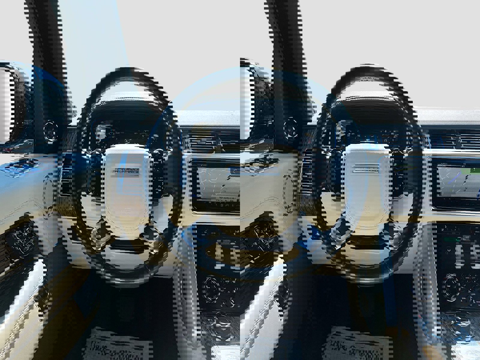 Used 2019 Land Rover Range Rover HSE AWD/4WD image 24