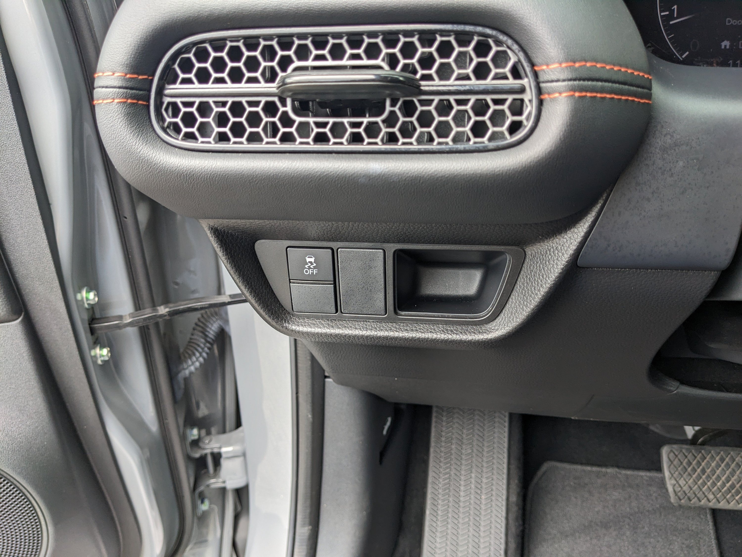 Used 2024 Honda HR-V Sport image 31