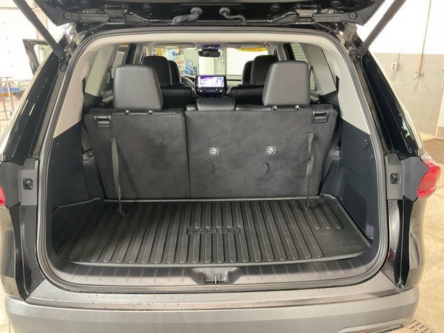 Used 2024 Toyota Grand Highlander AWD image 21