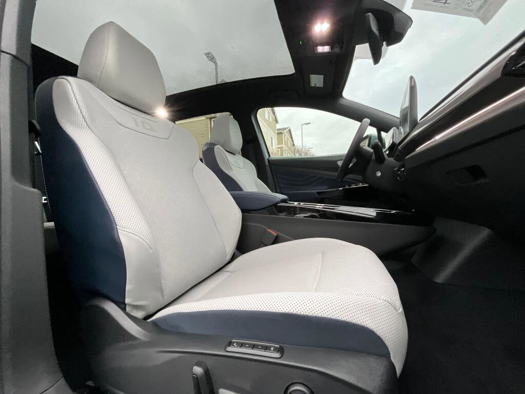 New 2026 Volkswagen ID.4 Pro S Plus image 12