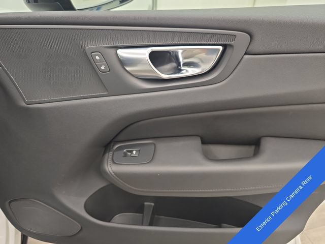 Used 2024 Volvo XC60 B5 Plus w/ Protection Package Premier AWD/4WD image 12