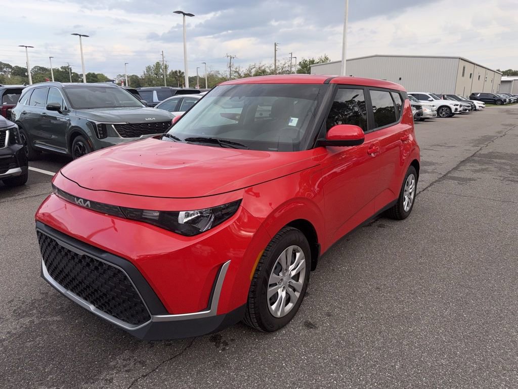 Certified 2023 Kia Soul LX FWD image 9