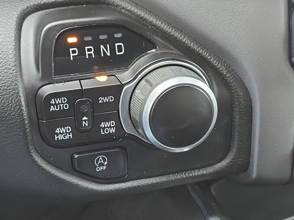 Used 2024 RAM 1500 Lone Star image 13