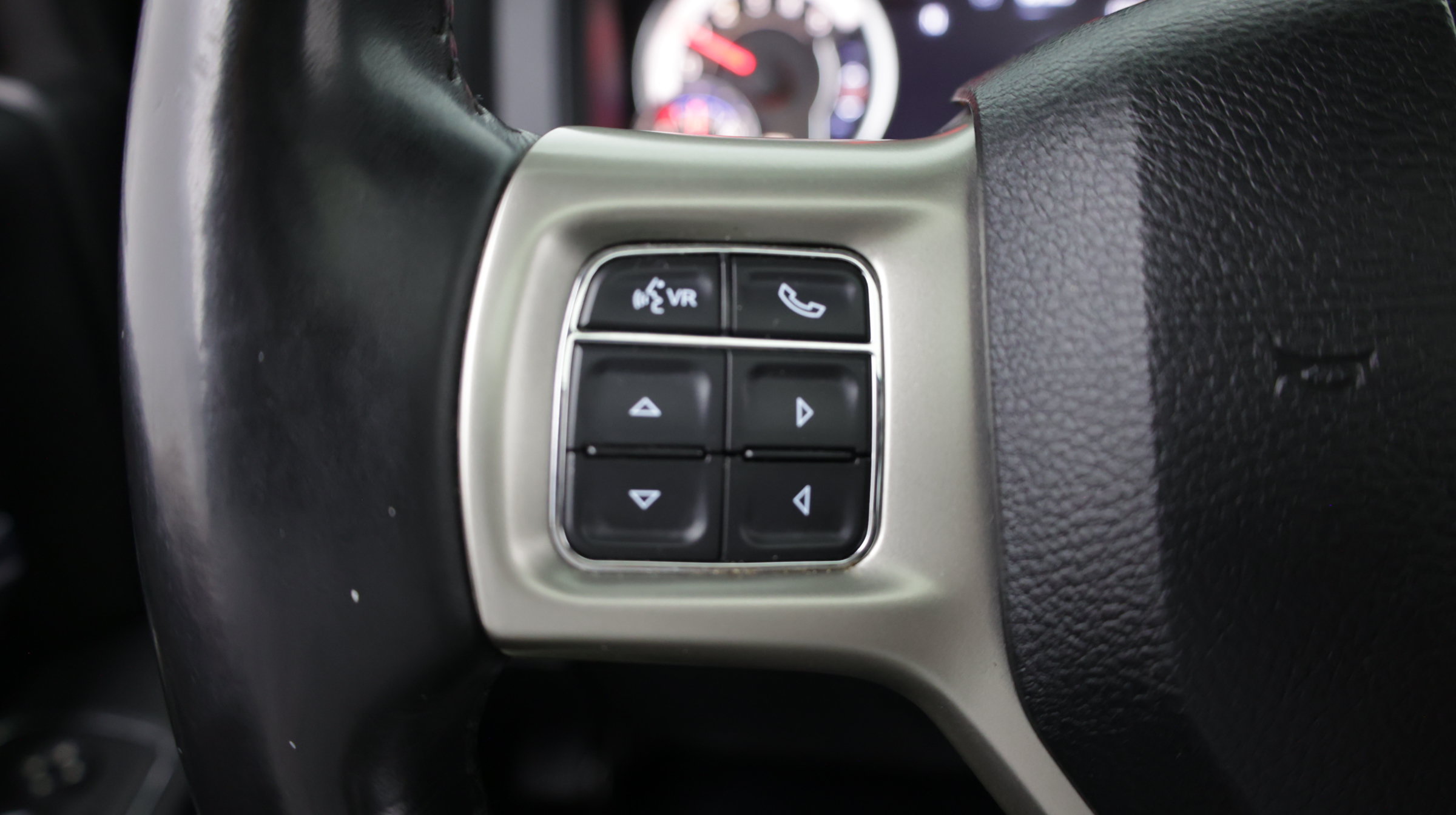 Used 2017 RAM 1500 Laramie w/ Convenience Group AWD/4WD image 25
