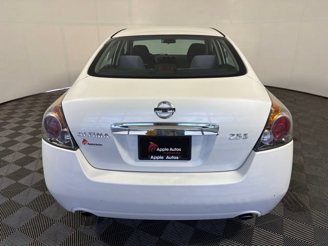 Used 2011 Nissan Altima 2.5 S FWD image 7