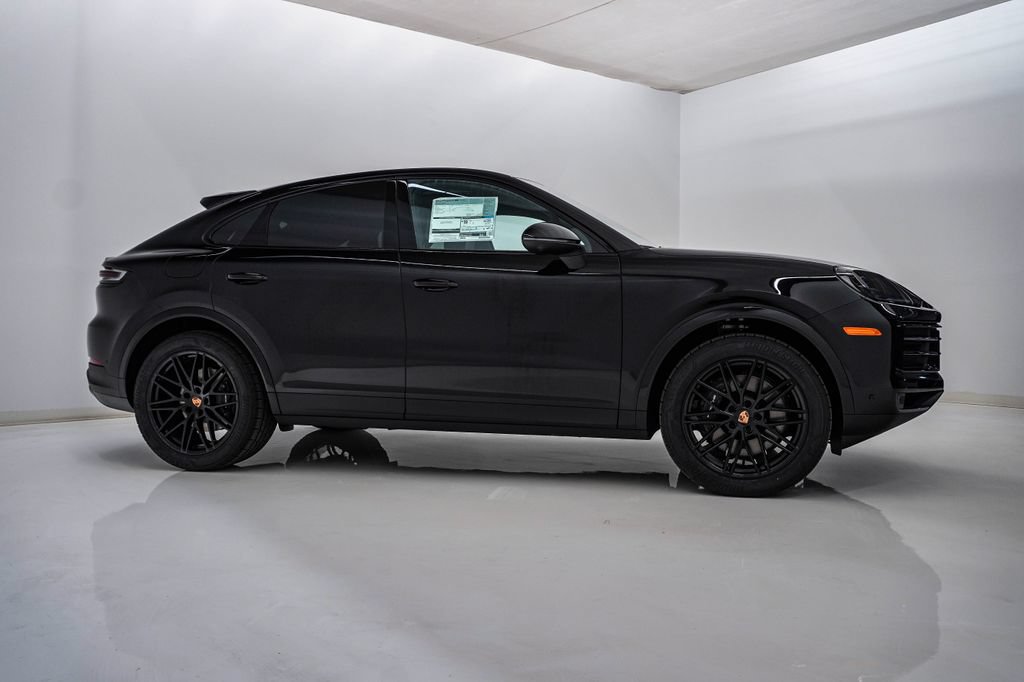 New 2026 Porsche Cayenne Coupe AWD/4WD image 9