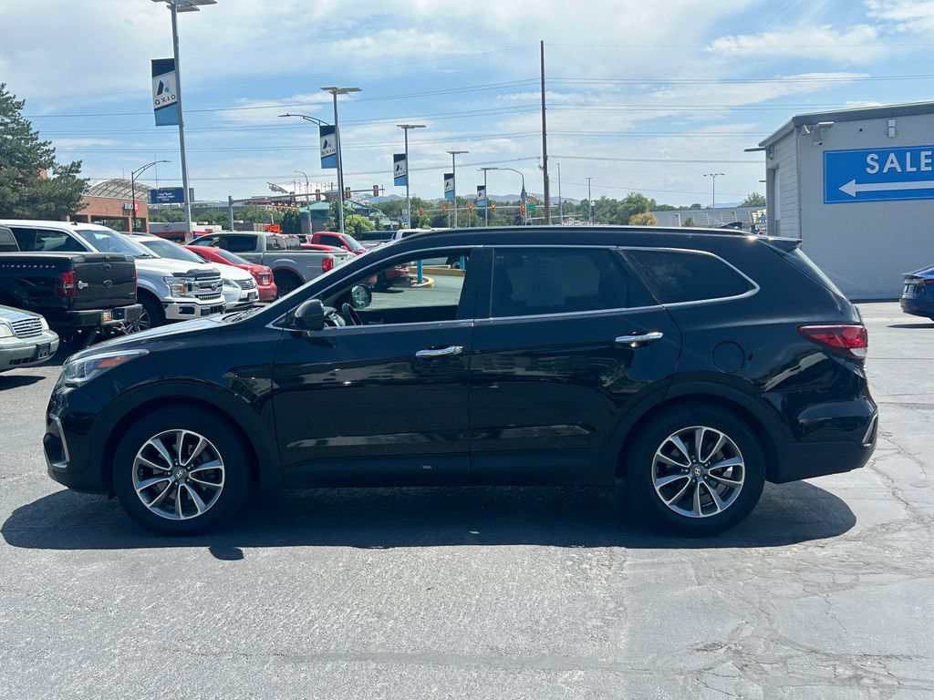 Used 2017 Hyundai Santa Fe SE w/ Cargo Package AWD/4WD image 8