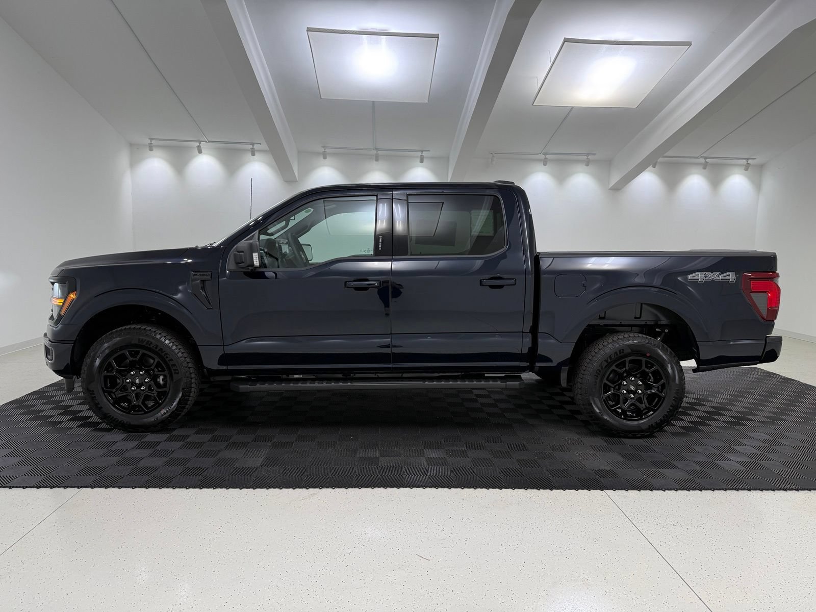 New 2026 Ford F150 XLT w/ Equipment Group 302A MID AWD/4WD image 4