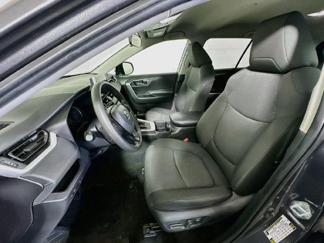 Used 2024 Toyota RAV4 XLE FWD image 14