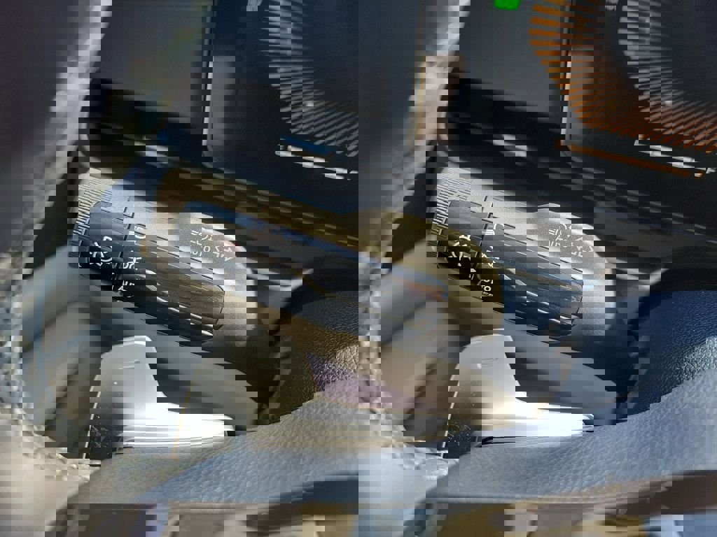 New 2026 Kia Carnival EX FWD image 29