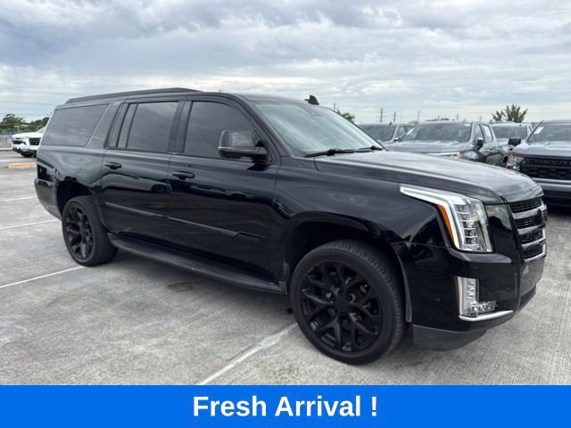 Used 2019 Cadillac Escalade ESV Luxury RWD image 16