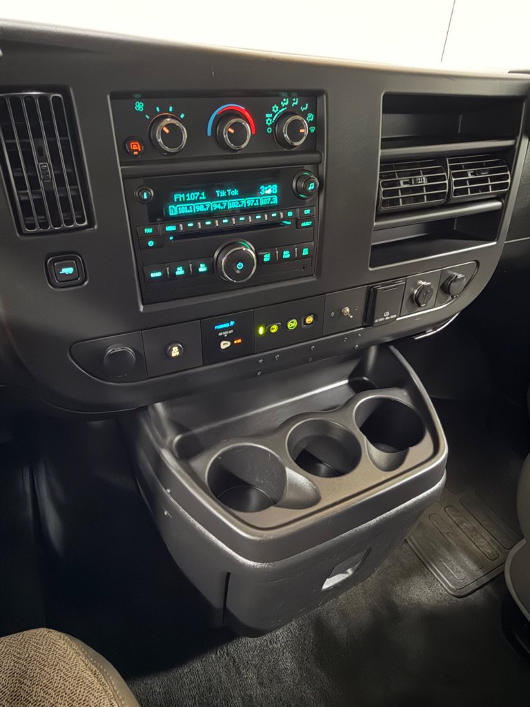 Used 2018 Chevrolet Express 3500 LT w/ LT Preferred Equipment Group RWD image 13