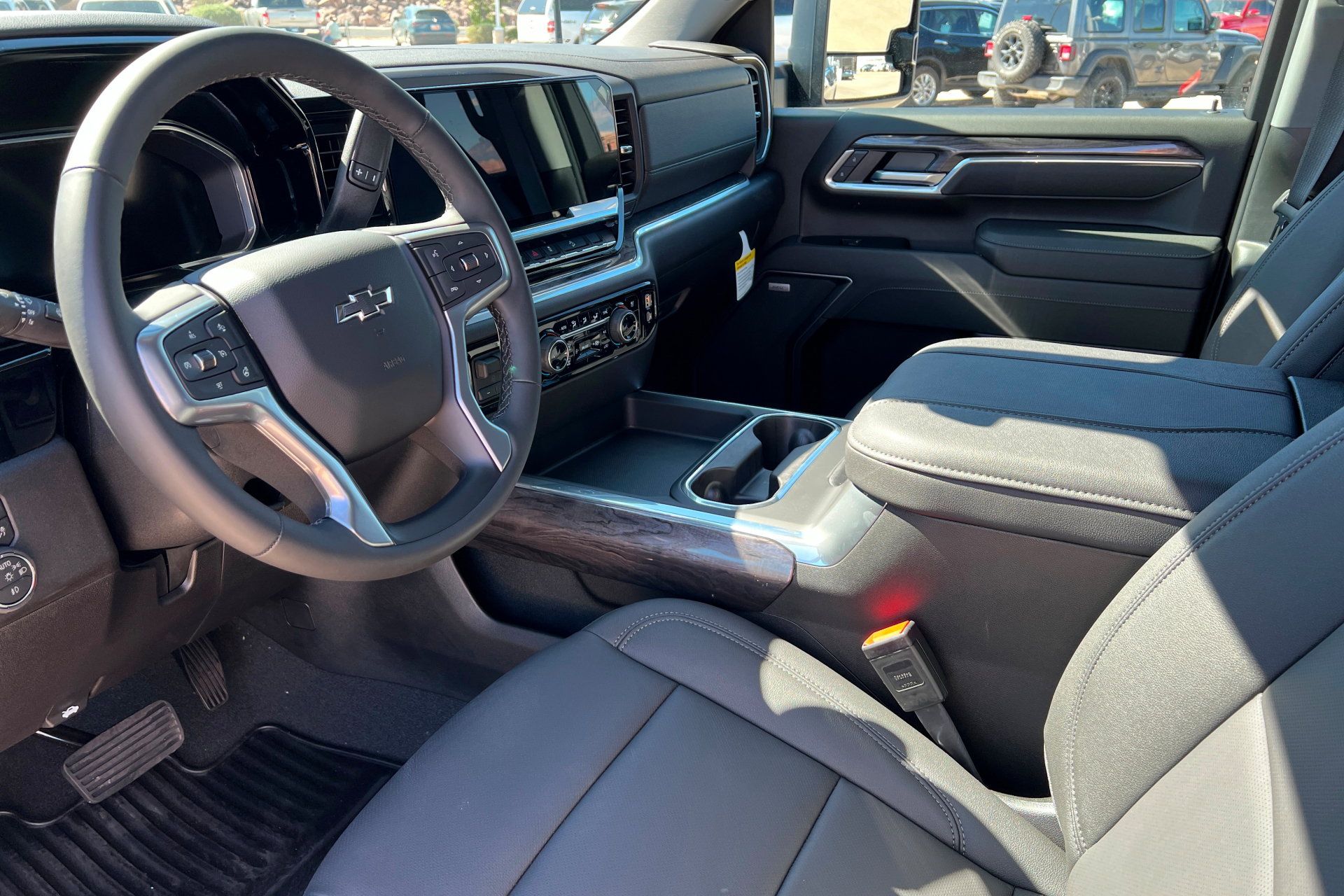 New 2026 Chevrolet Silverado 3500 LTZ w/ LTZ Plus Package AWD/4WD image 16