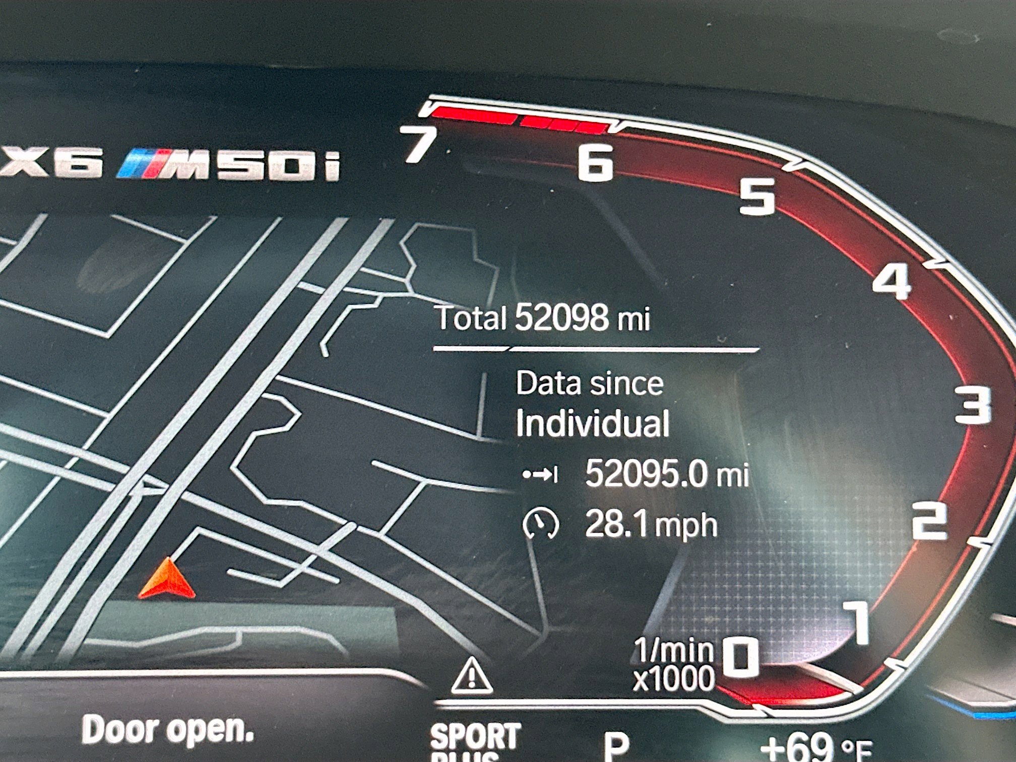 Used 2022 BMW X6 M50i w/ Premium Package image 12