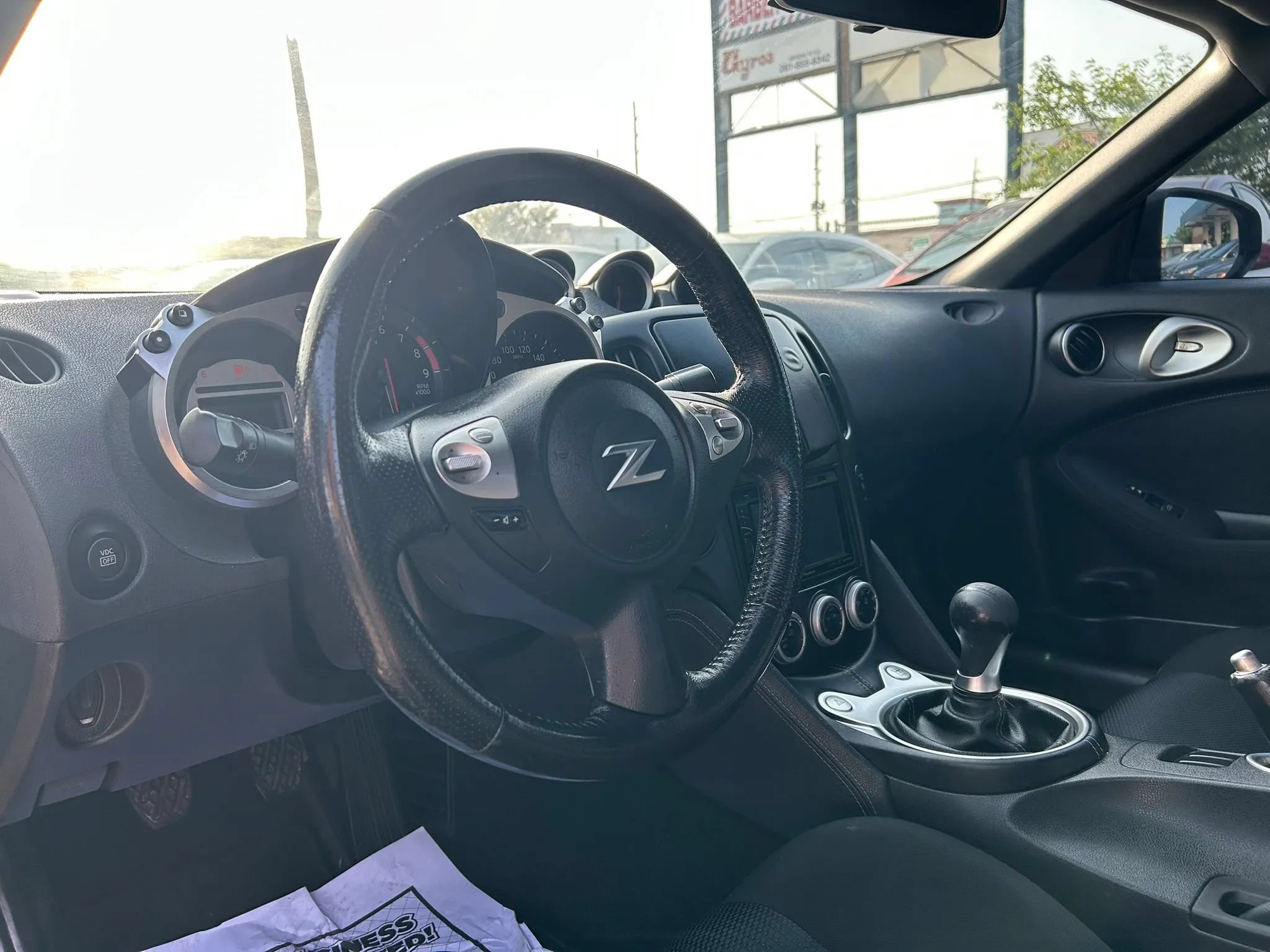 Used 2009 Nissan 370Z Coupe w/ Sport Pkg RWD image 11