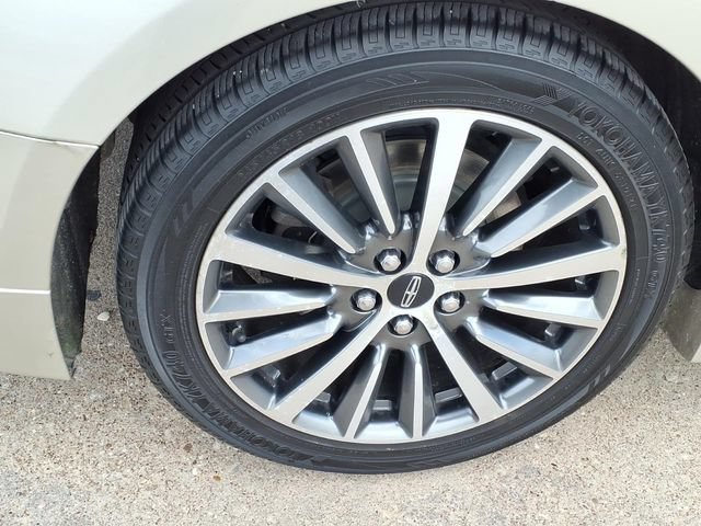 Used 2017 Lincoln MKZ Select w/ Select Plus Package FWD image 20