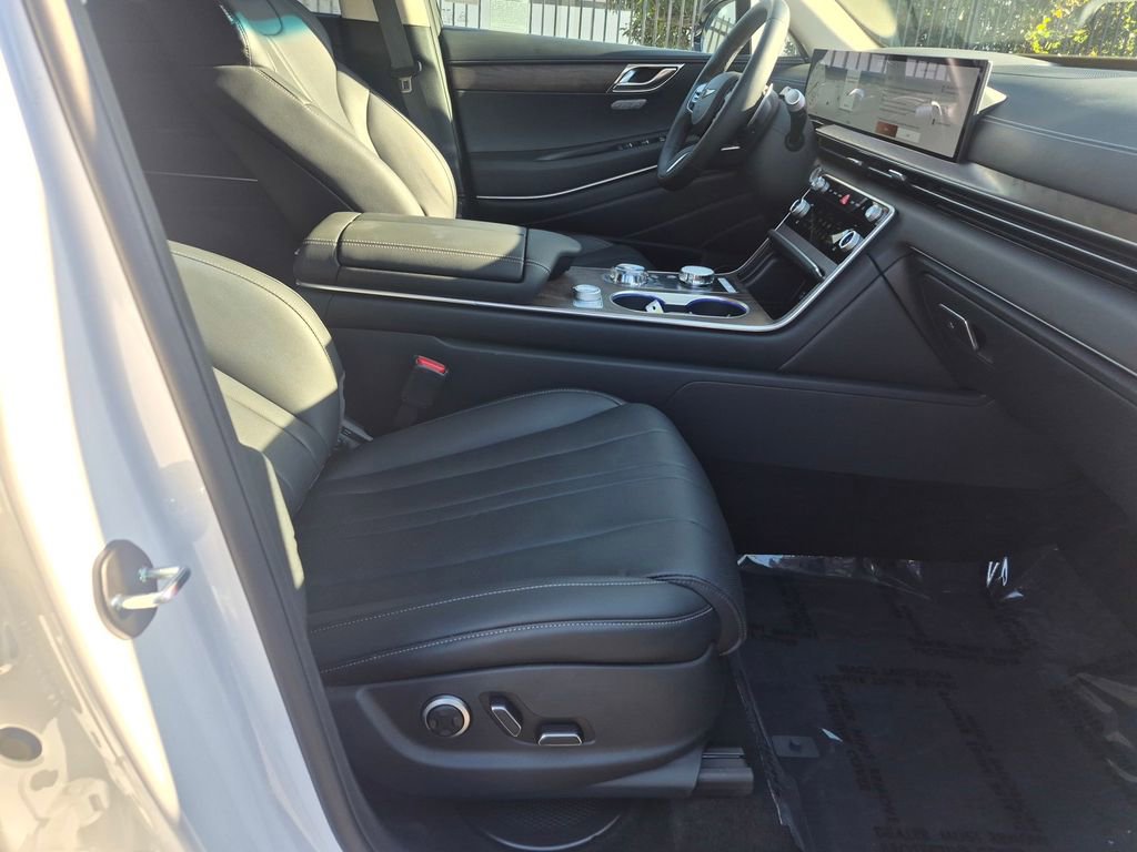 Used 2026 Genesis GV80 2.5T Select image 33