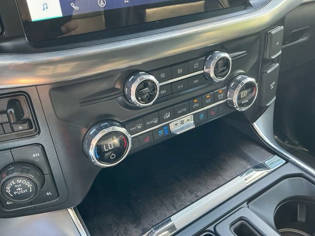 Used 2021 Ford F150 Lariat w/ Max Trailer Tow Package AWD/4WD image 22