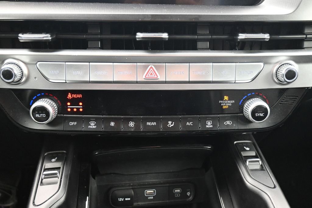 Used 2025 Kia Telluride S AWD/4WD image 13
