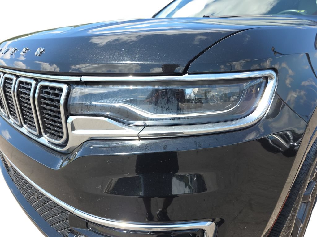 Used 2023 Jeep Wagoneer L Series III RWD image 31