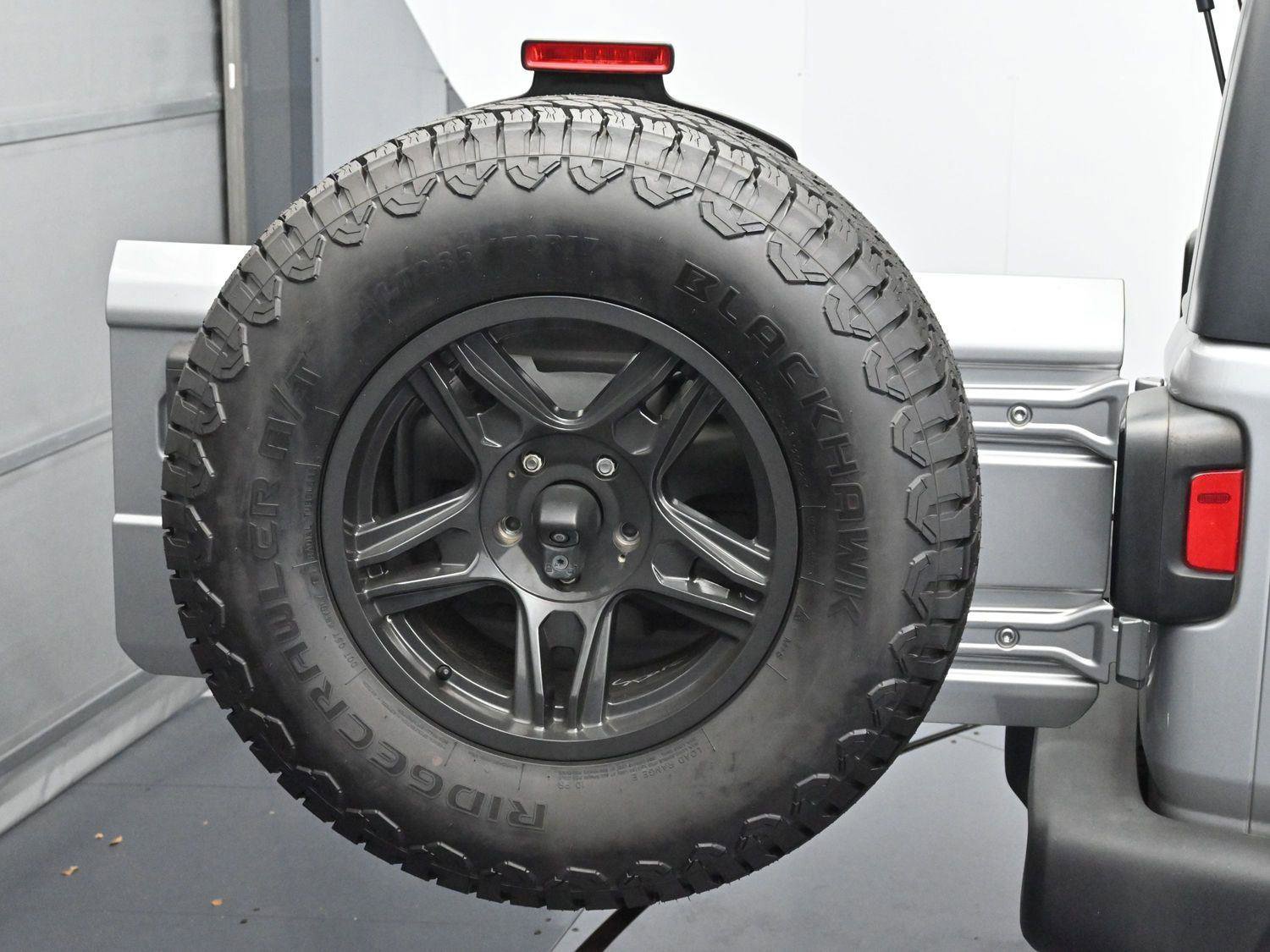 Used 2019 Jeep Wrangler Unlimited Sport S image 30