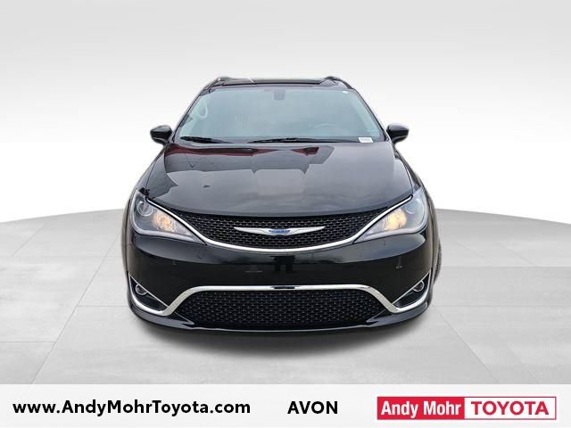 Used 2018 Chrysler Pacifica Touring-L Plus image 2