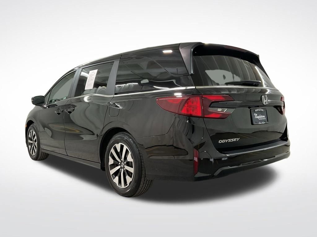 Certified 2026 Honda Odyssey EX-L image 2