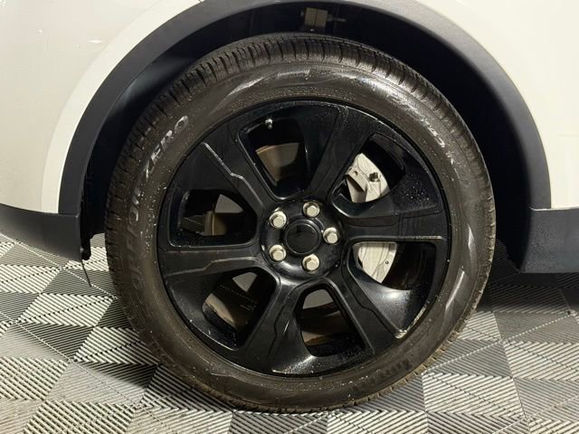 Used 2018 Land Rover Discovery SE AWD/4WD image 13