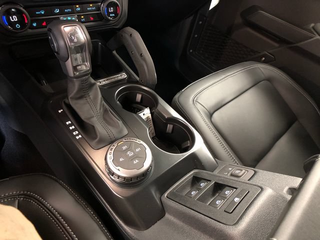 New 2026 Ford Bronco Outer Banks w/ Sasquatch Package AWD/4WD image 18