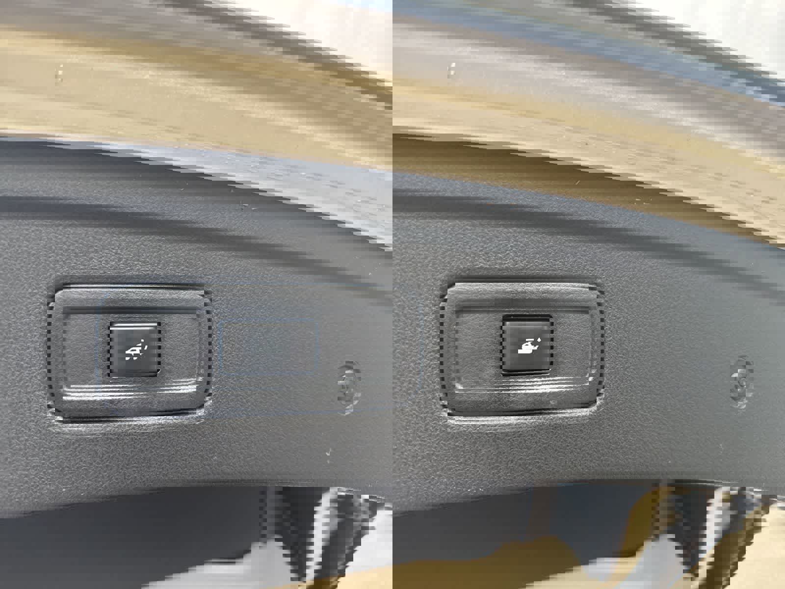 Used 2012 INFINITI FX35 AWD w/ Premium Pkg image 17