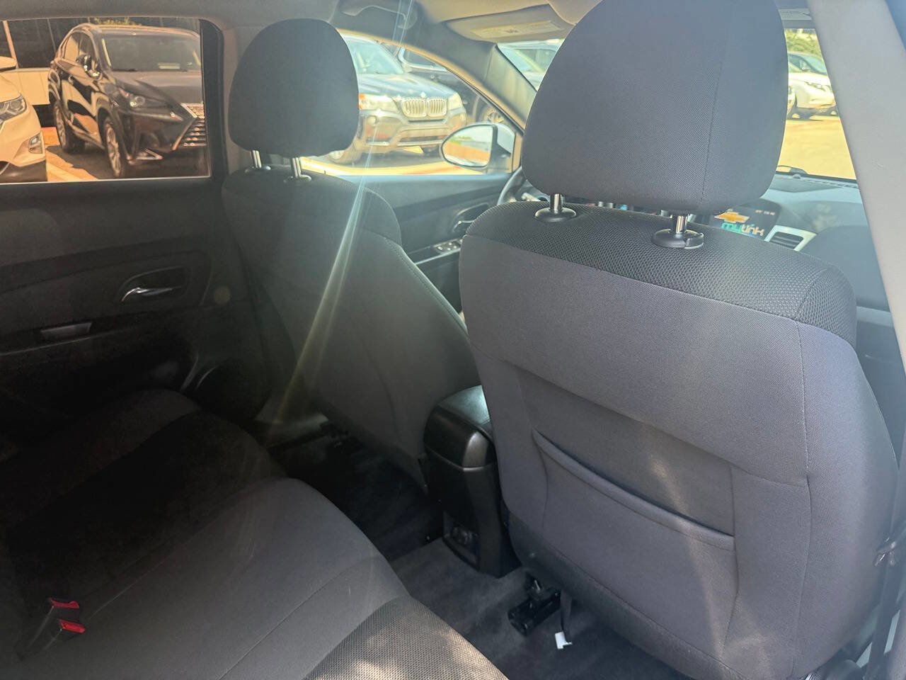 Used 2016 Chevrolet Cruze LT FWD image 17