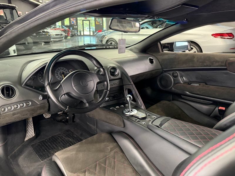 Used 2003 Lamborghini Murcielago Coupe AWD/4WD image 10