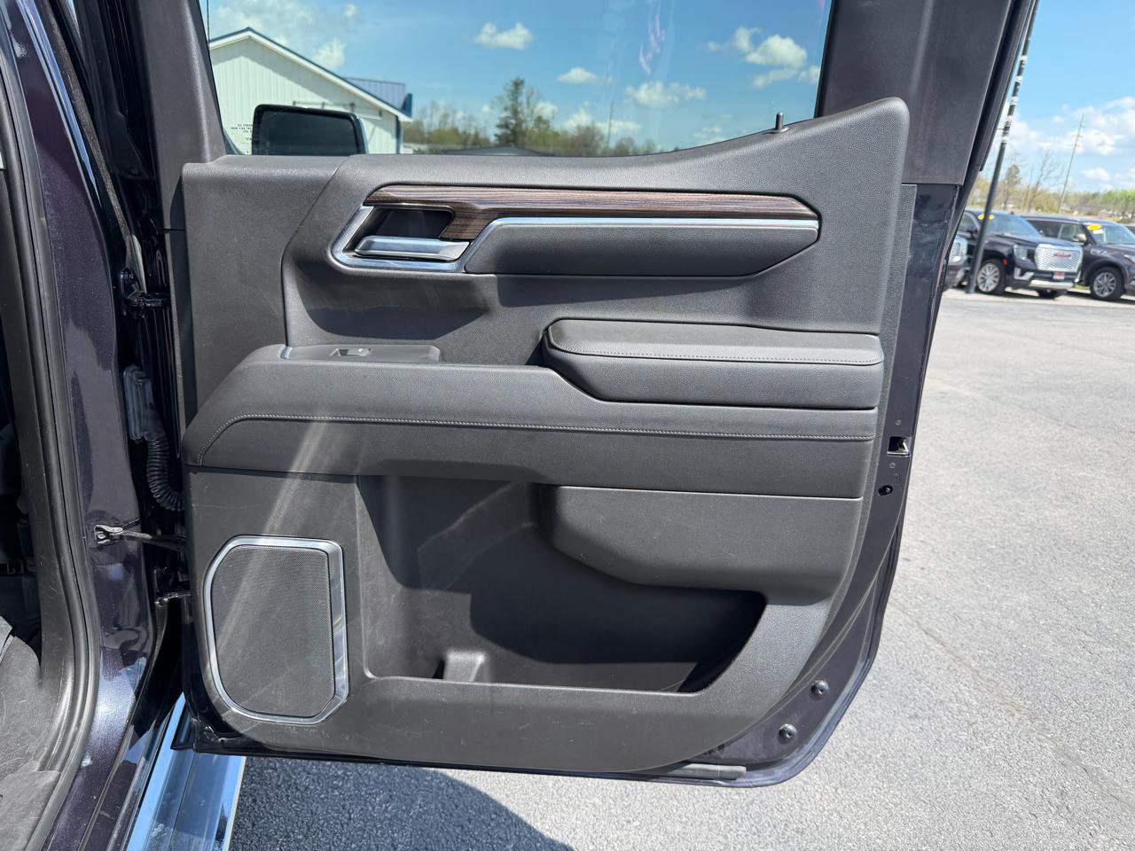 Used 2022 Chevrolet Silverado 1500 LT AWD/4WD image 18