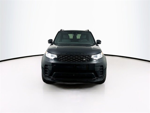 Used 2024 Land Rover Discovery Dynamic SE image 2