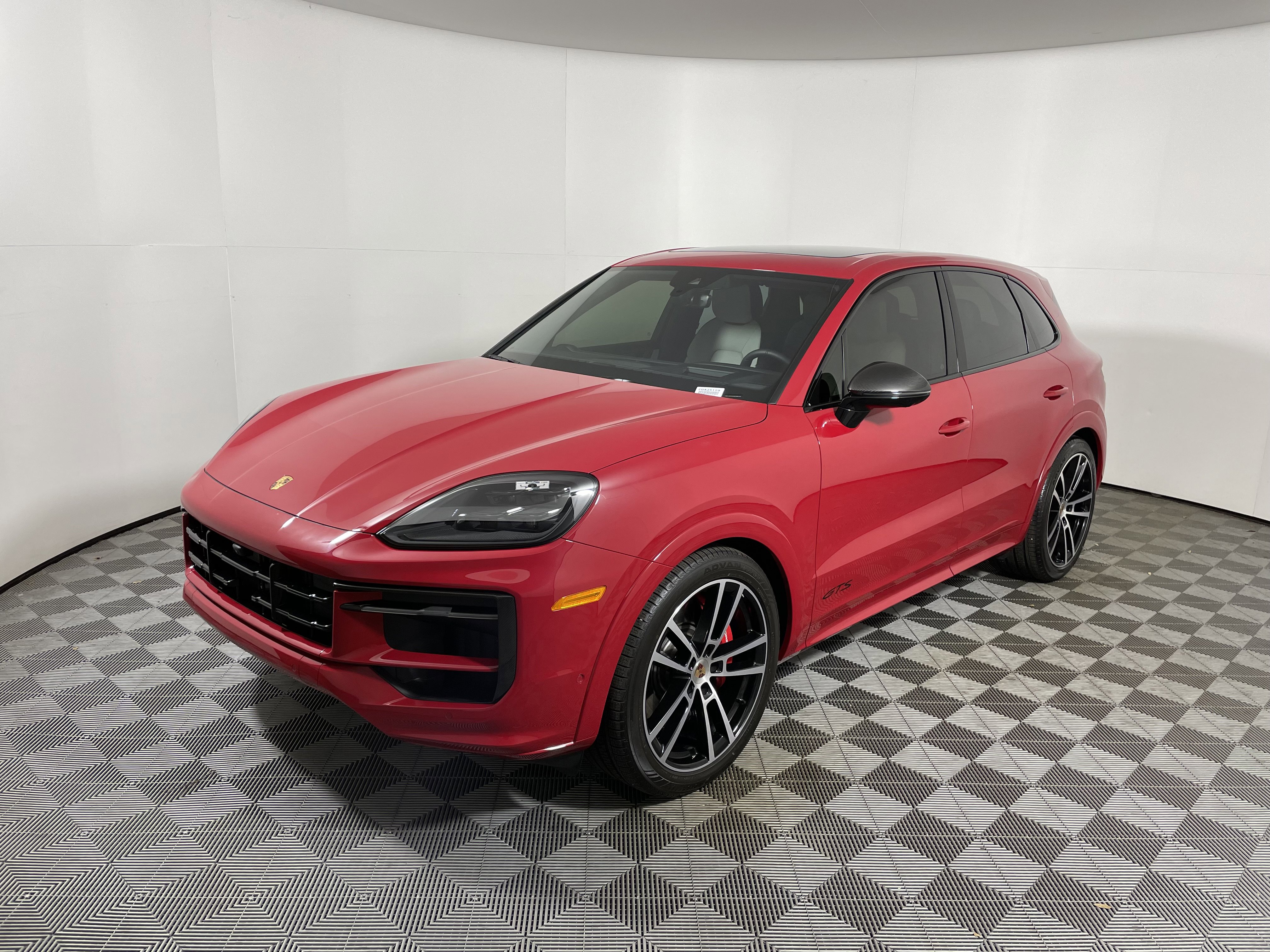 Used 2025 Porsche Cayenne GTS image 11