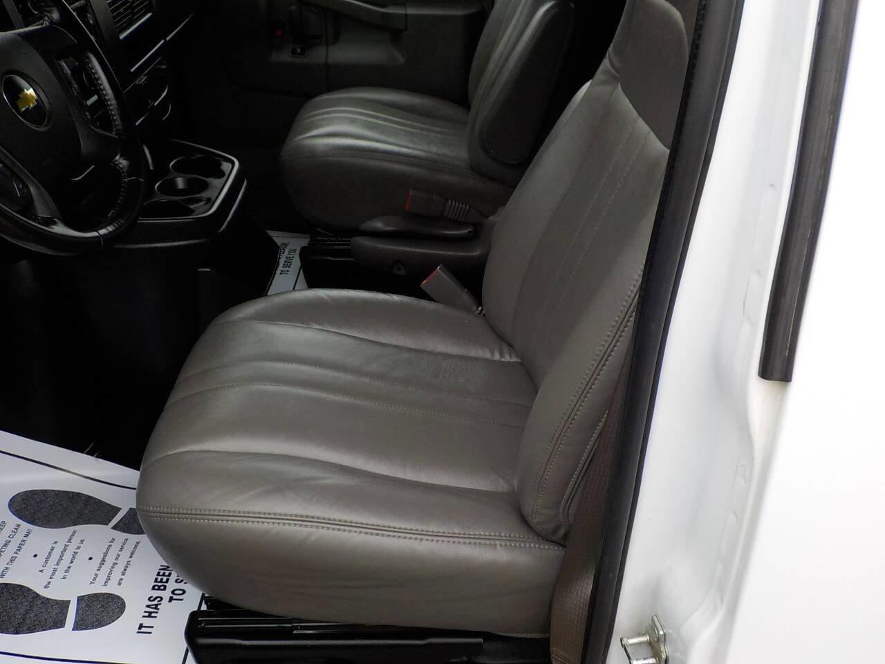 Used 2020 Chevrolet Express 2500 w/ Driver Convenience Package image 13