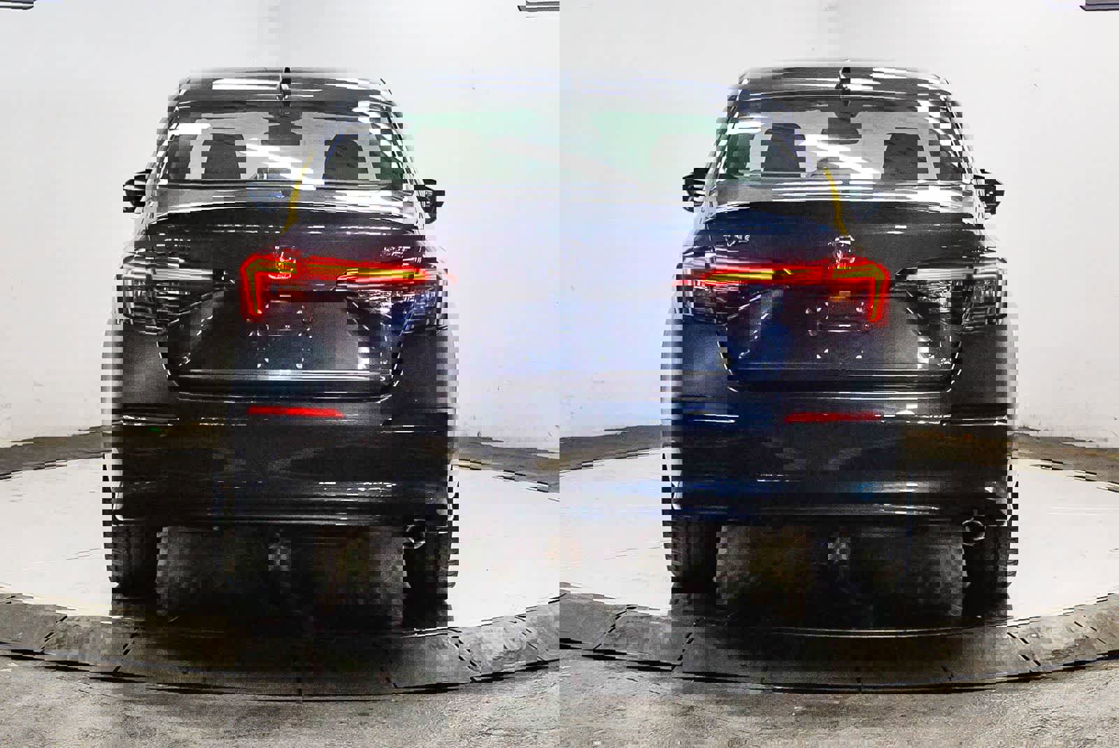 Used 2025 Honda Civic Sport image 3