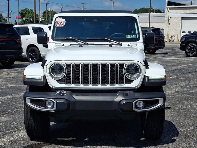 Used 2025 Jeep Wrangler Unlimited Sahara w/ Safety Group AWD/4WD image 7
