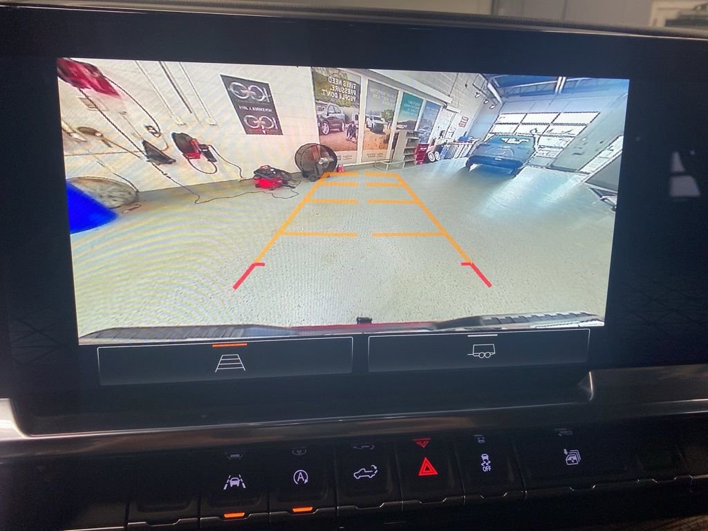 Used 2024 GMC Sierra 1500 Elevation image 26